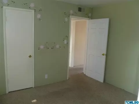 3201 E College Ave, Visalia, CA 93292 photo 4