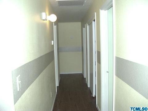 2414 E Vine Ct, Visalia, CA 93292 photo 9