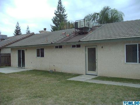 2414 E Vine Ct, Visalia, CA 93292 photo 2