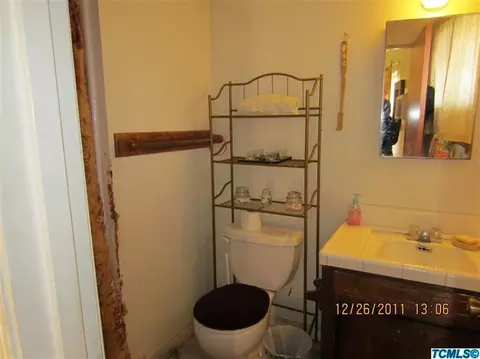 15936 Citrus Ave, Ivanhoe, CA 93235 photo 9