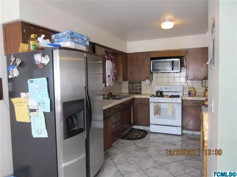 15936 Citrus Ave, Ivanhoe, CA 93235 photo 2