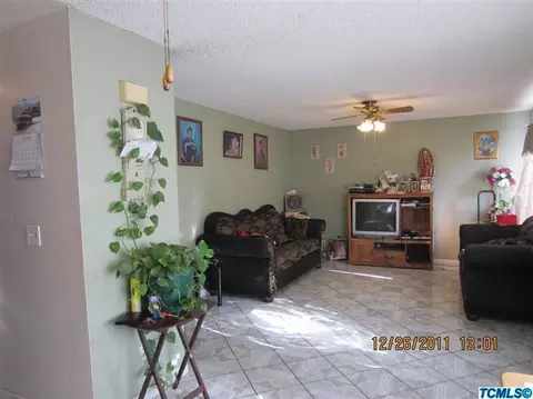15936 Citrus Ave, Ivanhoe, CA 93235 photo 4