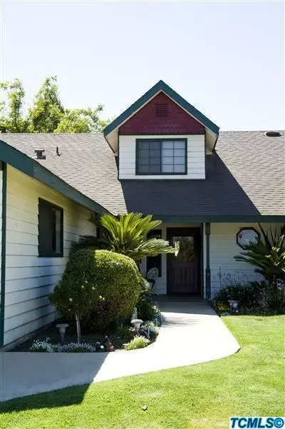 501 N Maple St, Pixley, CA 93256 photo 2