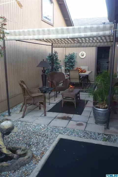 2338 E Tulare Ave, Visalia, CA 93292 photo 10