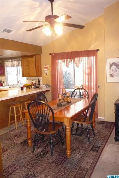 2338 E Tulare Ave, Visalia, CA 93292 photo 5