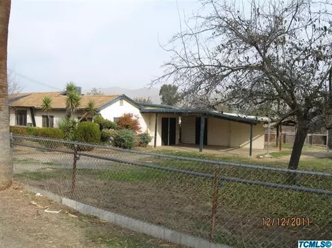 1094 N Lime St, Porterville, CA 93257 photo 2