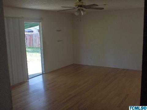 888 Banyan Dr, Lemoore, CA 93245 photo 5