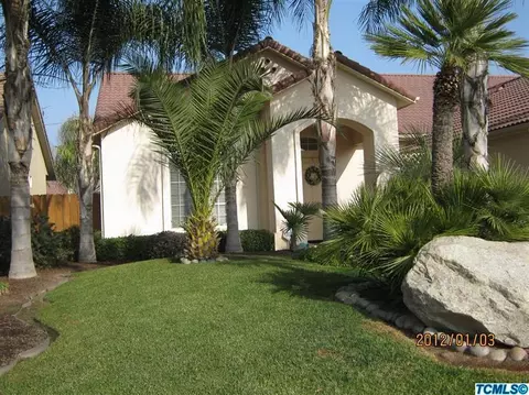 924 E Arlen Ave, Visalia, CA 93292 photo 4