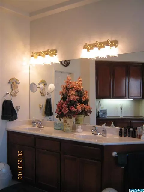 924 E Arlen Ave, Visalia, CA 93292 photo 25