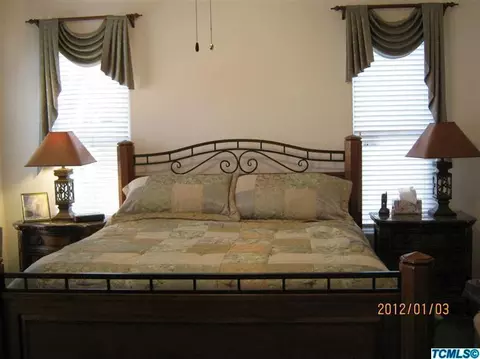924 E Arlen Ave, Visalia, CA 93292 photo 23