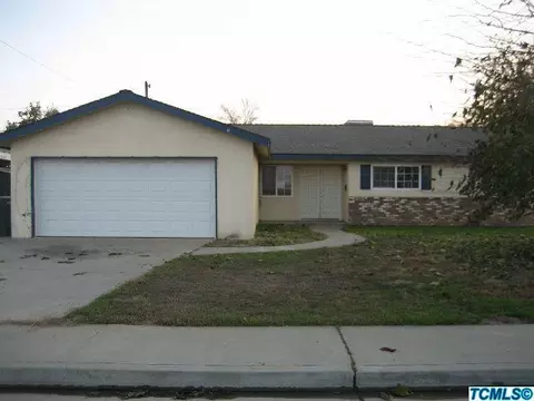 377 W Glendale Ave, Lemoore, CA 93245 photo 1