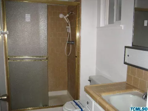 377 W Glendale Ave, Lemoore, CA 93245 photo 10