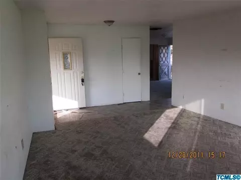 2336 E Alfred Ave, Exeter, CA 93221 photo 5