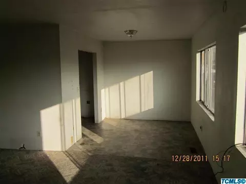 2336 E Alfred Ave, Exeter, CA 93221 photo 3