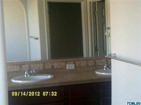 2425 S Elverta Ave SE, Visalia, CA 93292 photo 7