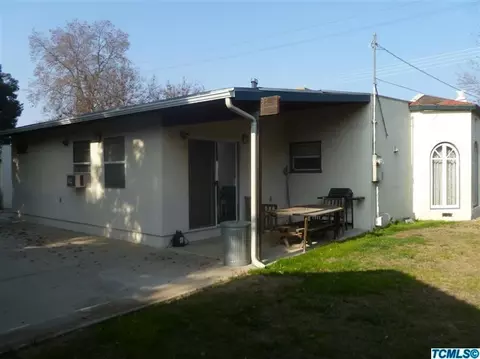 2329 E Goshen Ave, Visalia, CA 93292 photo 9
