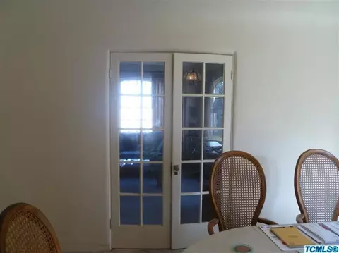 2329 E Goshen Ave, Visalia, CA 93292 photo 5