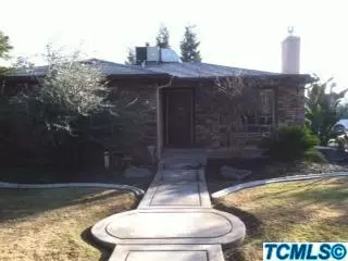 1423 E Sequoia Ave, Tulare, CA 93274 photo 1