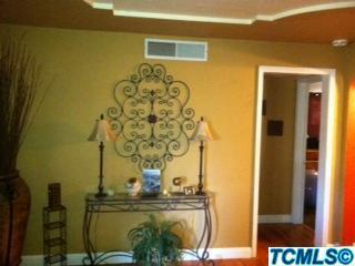 1423 E Sequoia Ave, Tulare, CA 93274 photo 8