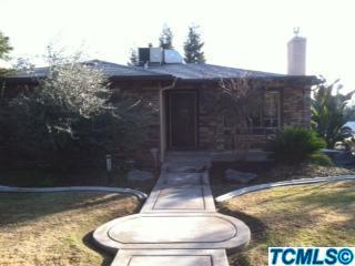 1423 E Sequoia Ave, Tulare, CA 93274 photo 1