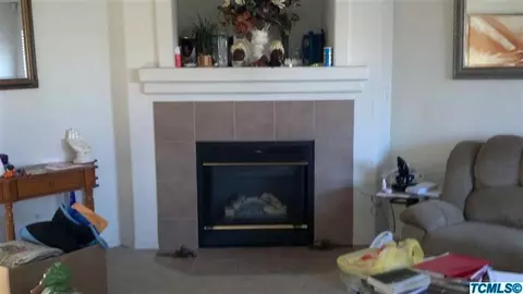 1723 E Copper Ct, Visalia, CA 93292 photo 3