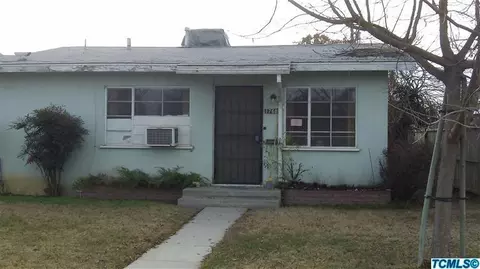 1768 E Terrace Dr, Dinuba, CA 93618 photo 1