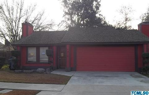 1015 E Oakridge Ave, Visalia, CA 93292 photo 1