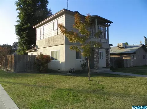 205 N E St, Tulare, CA 93274 photo 1