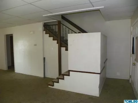 205 N E St, Tulare, CA 93274 photo 6