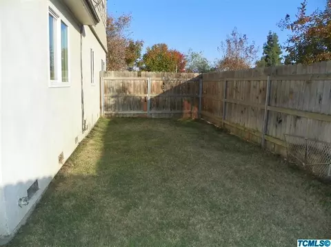 205 N E St, Tulare, CA 93274 photo 11