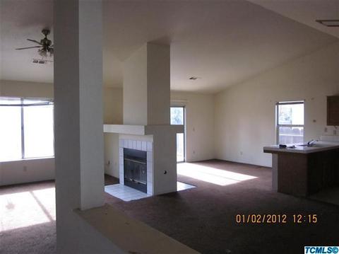 1837 E Pershing Ave, Visalia, CA 93292 photo 3