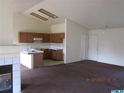 1837 E Pershing Ave, Visalia, CA 93292 photo 4