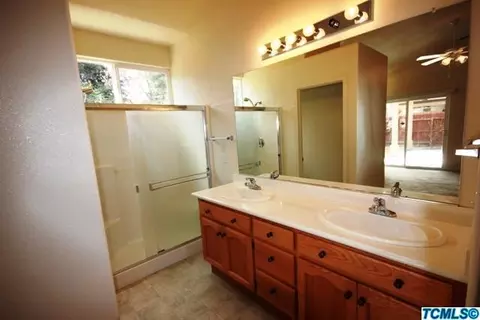 1627 N Sol Ct, Visalia, CA 93292 photo 19