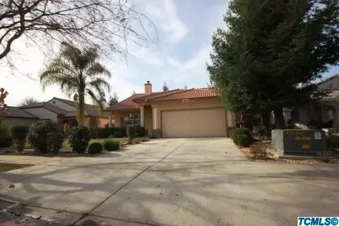 1627 N Sol Ct, Visalia, CA 93292 photo 4