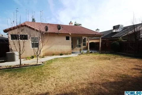 1627 N Sol Ct, Visalia, CA 93292 photo 9