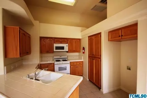 1627 N Sol Ct, Visalia, CA 93292 photo 15
