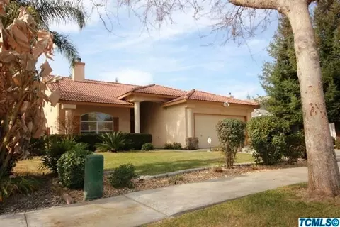 1627 N Sol Ct, Visalia, CA 93292 photo 6