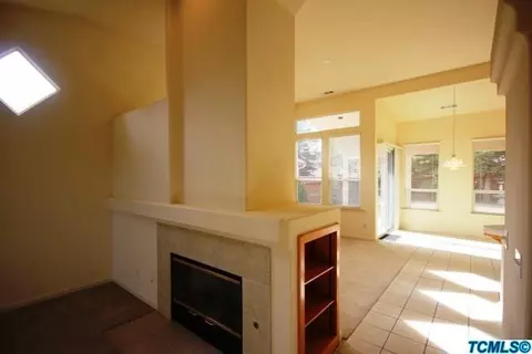 1627 N Sol Ct, Visalia, CA 93292 photo 12
