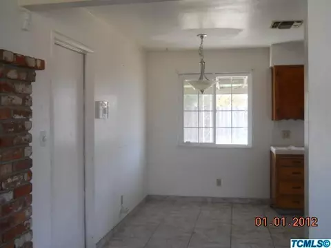 1053 Cara Rd, Dinuba, CA 93618 photo 3