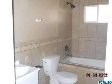 1053 Cara Rd, Dinuba, CA 93618 photo 5