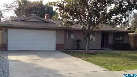 751 E Sycamore Ave, Reedley, CA 93654 photo 1