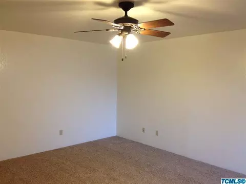 751 E Sycamore Ave, Reedley, CA 93654 photo 5