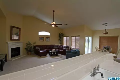 1779 Sequoia Ave, Sanger, CA 93657 photo 8