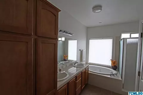 1779 Sequoia Ave, Sanger, CA 93657 photo 27