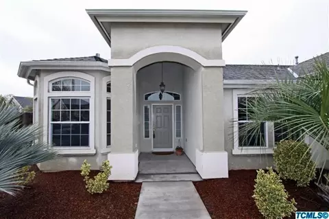 1779 Sequoia Ave, Sanger, CA 93657 photo 2