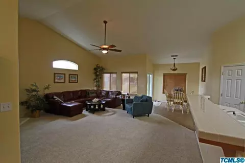 1779 Sequoia Ave, Sanger, CA 93657 photo 4