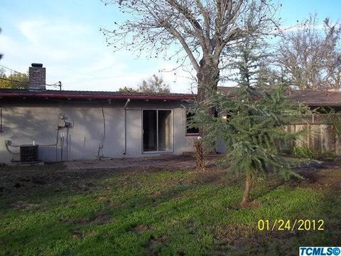 1007 W Iris Ave, Visalia, CA 93277 photo 15