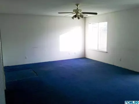 196 Exie Ln, Dinuba, CA 93618 photo 2