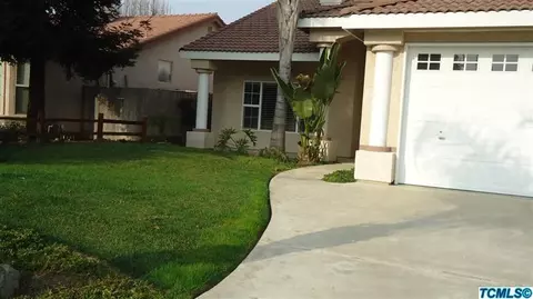 1528 E La Vida Ct, Visalia, CA 93292 photo 2