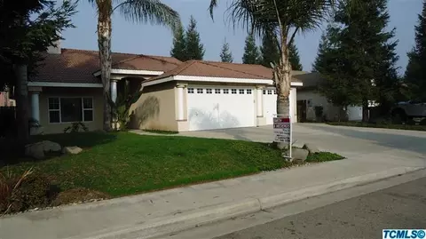 1528 E La Vida Ct, Visalia, CA 93292 photo 1